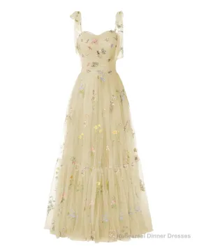 Elegant Embroidery Champagne Prom Dresses Sweetheart Spaghetti Straps A Line Party Dress Long Simple Formal Dress