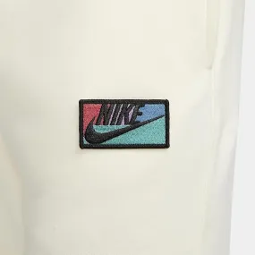 Nike Sportswear Club Patch Sweatpants White