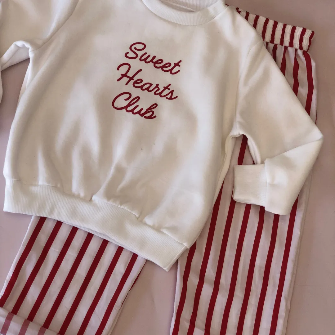 Sweet Hearts Club - Unisex