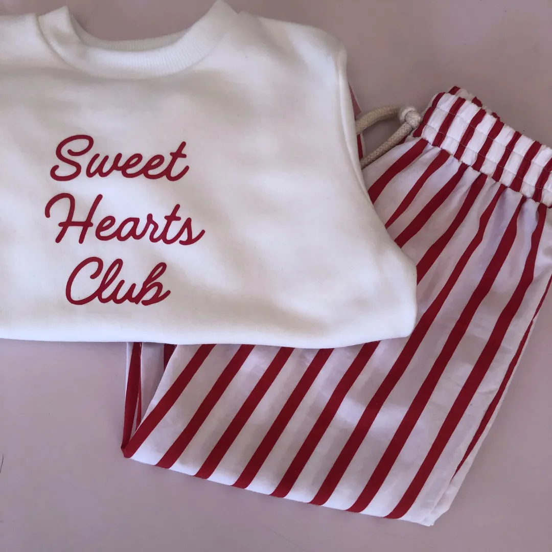 Sweet Hearts Club - Unisex
